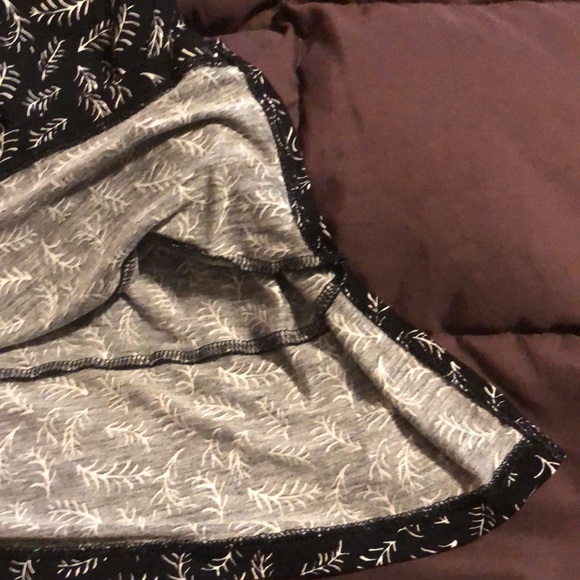 Old Navy, Sleeveless Top - Picture 4 of 6